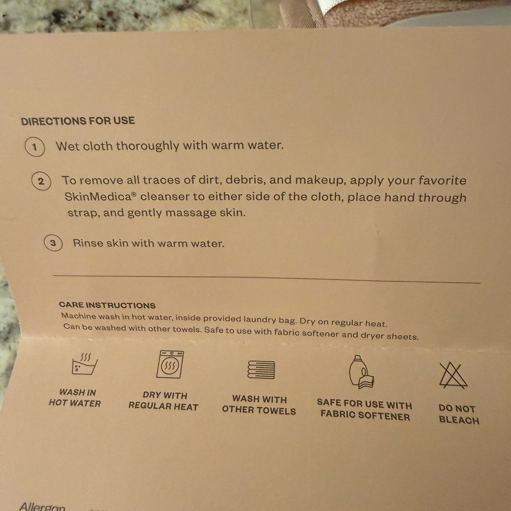 SkinMedica Facial Cleansing Cloths - Picture 5 of 6